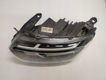 Laden Sie das Bild in den Galerie-Viewer, Frontscheinwerfer Dacia Duster 260602465R Full LED Links Scheinwerfer Headlight SCH4312870174xa