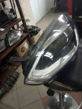 Laden Sie das Bild in den Galerie-Viewer, Frontscheinwerfer Ford Fiesta I J1BB-13101-AD LED Links Scheinwerfer Headlight SCH9176357647fk