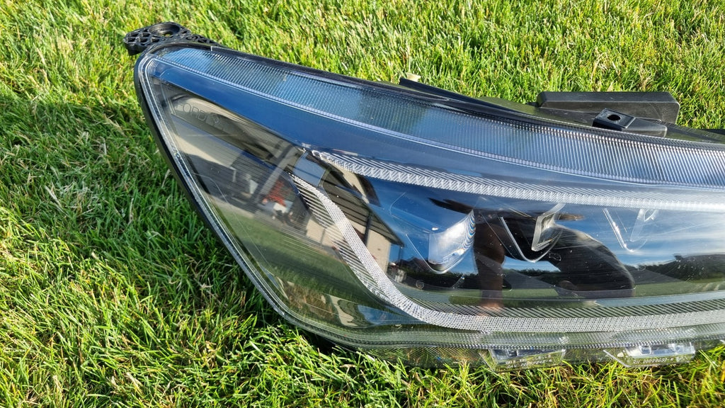 Frontscheinwerfer Ford Focus NX7B-13E017-AG LED Rechts Scheinwerfer Headlight