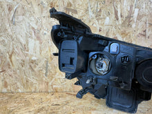 Laden Sie das Bild in den Galerie-Viewer, Frontscheinwerfer Renault Megane IV 260603157R Links Scheinwerfer Headlight SCH8186438686ld