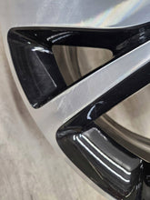 Load image into Gallery viewer, 1x Alufelge 17 Zoll 9810098477 Citroën Jumpy Rim Wheel FEL2102843250br