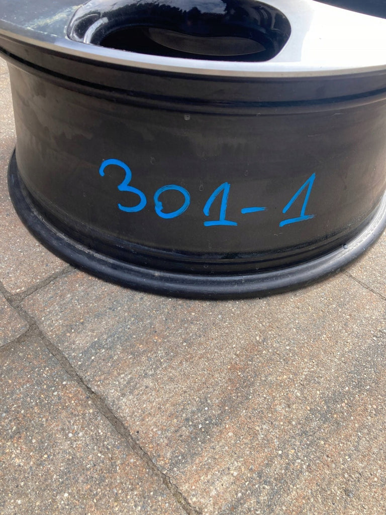 1x Alufelge 18 Zoll 5x112 1K0601025BA VW Golf V Rim Wheel FEL8720049632fu