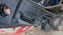 Laden Sie das Bild in den Galerie-Viewer, Frontscheinwerfer BMW 5 E60 Xenon Links Scheinwerfer Headlight SCH1140827773av