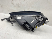 Laden Sie das Bild in den Galerie-Viewer, Frontscheinwerfer Skoda Karoq 57B941036 Rechts Scheinwerfer Headlight SCH6373746182tf