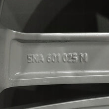 Load image into Gallery viewer, 1x Alufelge 18 Zoll 7.0" 5x112 43ET Glanz Silber 5NA601025N VW Rim Wheel FEL8439084253gr