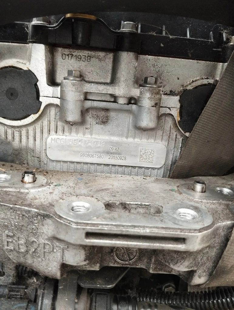 Motor Peugeot 2008 II 308 208 10XT17 HN02 1.2 THP Benzin Engine Unkomplett