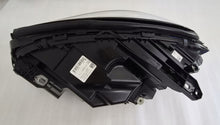 Laden Sie das Bild in den Galerie-Viewer, Frontscheinwerfer Mercedes-Benz X156 A1569067000 Rechts Scheinwerfer Headlight SCH4805930918on