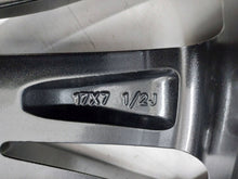 Laden Sie das Bild in den Galerie-Viewer, 1x Alufelge 17 Zoll SPP12965 Toyota Corolla Rim Wheel