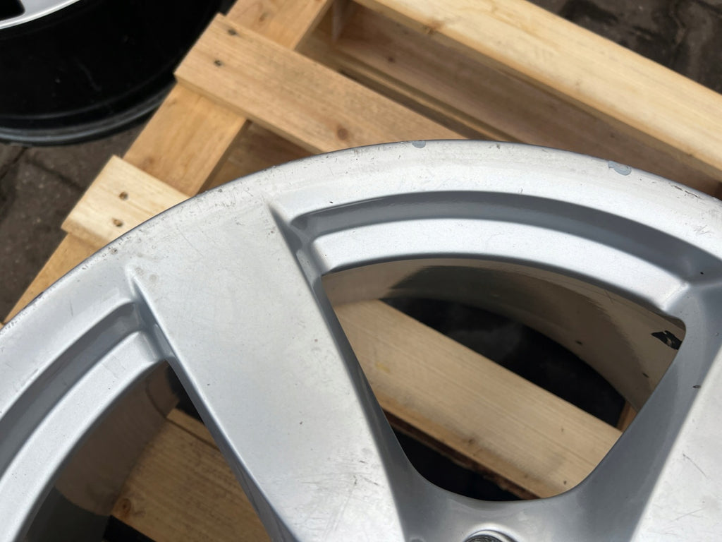 1x Alufelge 18 Zoll 8.0" 5x130 Glanz 98736213601 Porsche Boxster 987 Rim Wheel FEL6341490541ll