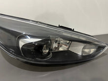 Laden Sie das Bild in den Galerie-Viewer, Frontscheinwerfer Ford Focus F1EB-13005-CF Rechts Scheinwerfer Headlight SCH1693540254to