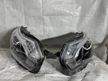 Laden Sie das Bild in den Galerie-Viewer, Frontscheinwerfer Toyota Proace 00197192-10 00197191-10 Xenon Rechts oder Links