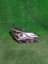 Frontscheinwerfer Toyota Yaris LED Rechts Scheinwerfer Headlight