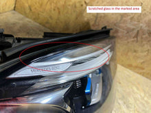 Laden Sie das Bild in den Galerie-Viewer, Frontscheinwerfer Mercedes-Benz Gle W166 A1669061603 Rechts Headlight