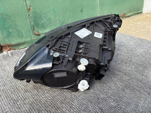 Laden Sie das Bild in den Galerie-Viewer, Frontscheinwerfer Mercedes-Benz W177 A1779062106 Links Scheinwerfer Headlight SCH9351094576tm