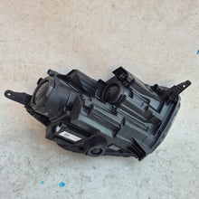 Laden Sie das Bild in den Galerie-Viewer, Frontscheinwerfer Ford Ecosport GN15-13D155-HE Ein Stück (Rechts oder Links) SCH7395230641tk