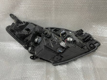 Load image into Gallery viewer, Frontscheinwerfer Toyota Yaris 81170-0DJ90 LED Links Scheinwerfer Headlight SCH3843858885ln