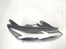 Laden Sie das Bild in den Galerie-Viewer, Frontscheinwerfer Dacia Sandero III Jogger 260107920R Rechts Headlight SCH8473089366qd