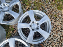 Laden Sie das Bild in den Galerie-Viewer, 4x Alufelge 17 Zoll 8.0" 5x112 45ET Glanz KBA47843 Audi A6 Rim Wheel FEL9508803055ly
