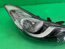 Load image into Gallery viewer, Frontscheinwerfer Hyundai Elantra Rechts Scheinwerfer Headlight
