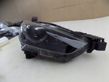 Laden Sie das Bild in den Galerie-Viewer, Frontscheinwerfer Mazda Cx3 Cx-3 D10E-51030 FULL LED Rechts Headlight