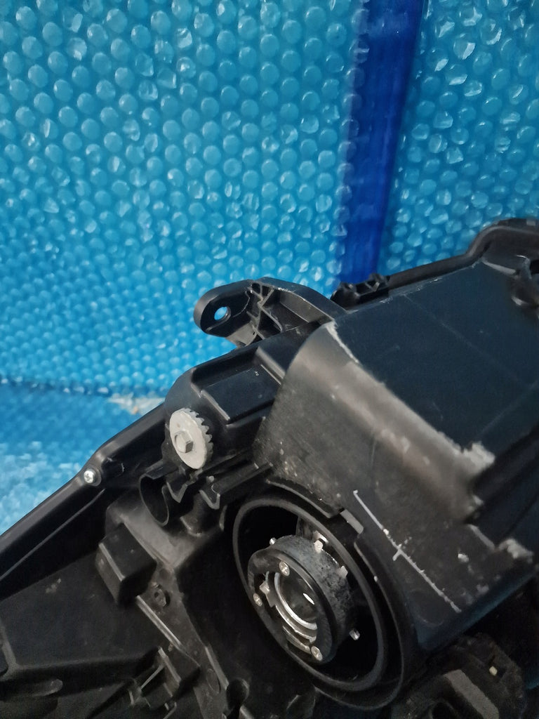 Frontscheinwerfer Toyota Yaris Rechts Scheinwerfer Headlight