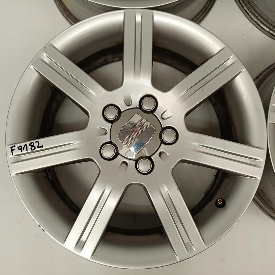 4x Alufelge 16 Zoll 6.5" 5x112 50ET Glanz Silber 5P0601025 Seat Toledo I FEL7574504620er