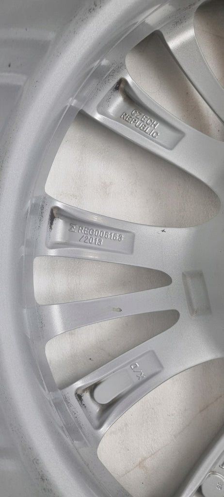 1x Alufelge 18 Zoll 8.0" 5x112 30ET Glanz Silber 8074186 BMW 7 G11 G12 Rim Wheel FEL3191884285te