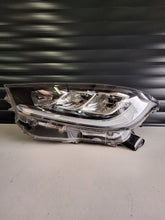 Load image into Gallery viewer, Frontscheinwerfer Toyota Yaris EUK0-8 Full LED Links Scheinwerfer Headlight SCH7877435138dv