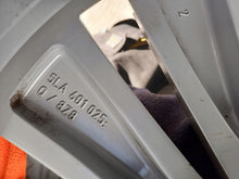 Laden Sie das Bild in den Galerie-Viewer, 1x Alufelge 19 Zoll 8.0" 5x112 45ET 5LA601025Q Skoda Kodiaq Rim Wheel FEL7019966601cf