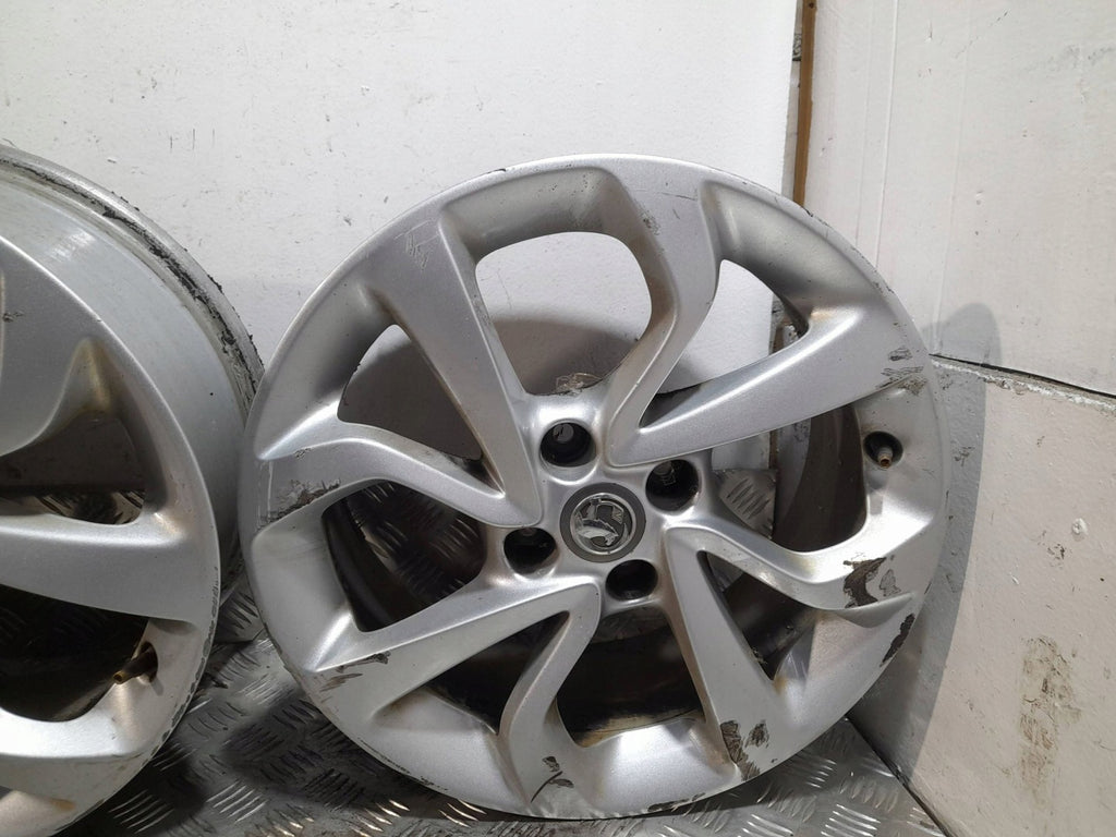4x Alufelge 16 Zoll 6.5" 4x100 40ET Glanz Schwarz 13380636 Opel Corsa E FEL3561752122cl