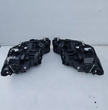 Laden Sie das Bild in den Galerie-Viewer, Frontscheinwerfer BMW G31 G30 8499122 8499121 Ein Satz Scheinwerfer Headlight SCH1682872308bi