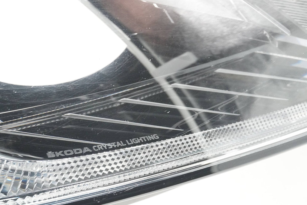 Frontscheinwerfer Skoda Octavia I 992941572CJ1401000588 0301118234AC Rechts SCH8677560255ck