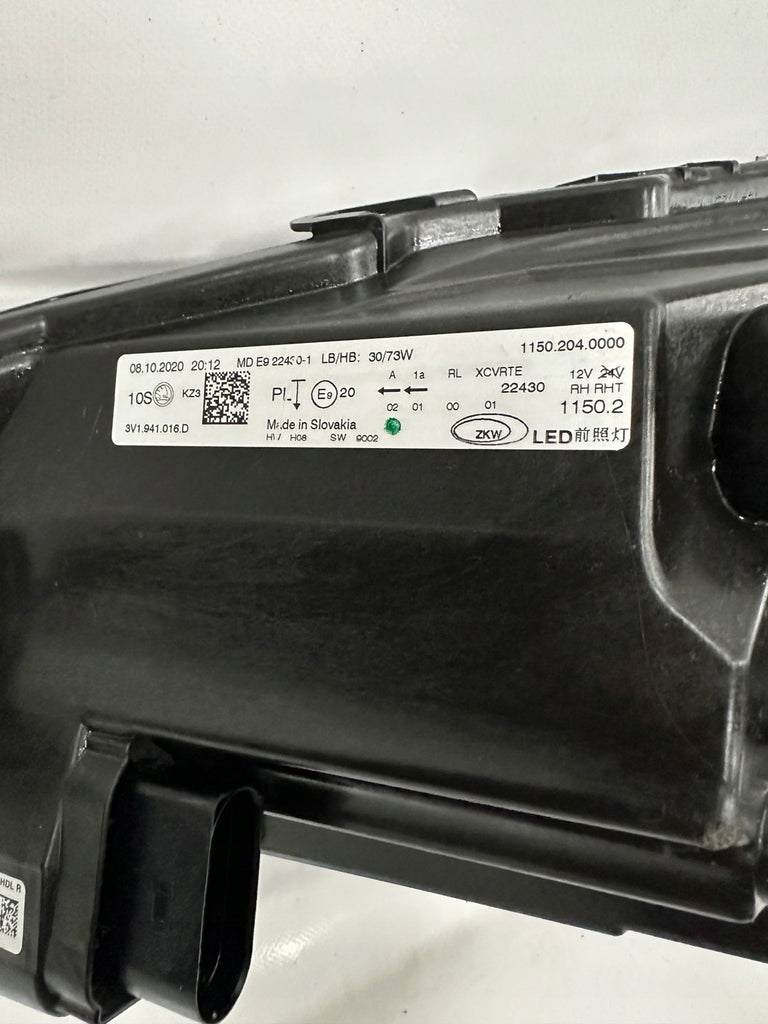 Frontscheinwerfer Skoda Superb III 3V1941016D LED Rechts Scheinwerfer Headlight