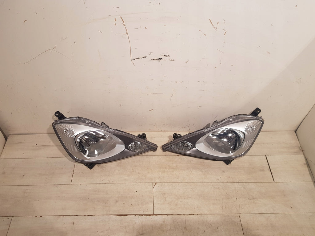 Frontscheinwerfer Honda Jazz III Rechts Scheinwerfer Headlight SCH5792561994dm
