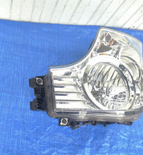 Load image into Gallery viewer, Frontscheinwerfer Mercedes-Benz A9608200339 Links Scheinwerfer Headlight SCH8428922625gv