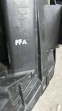 Laden Sie das Bild in den Galerie-Viewer, Frontscheinwerfer Kia Sportage Xenon Links Scheinwerfer Headlight SCH8334839237nb