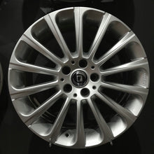 Load image into Gallery viewer, 4x Alufelge 18 Zoll 8.0" 5x112 35ET Glanz Silber Mercedes-Benz W213 W212 FEL9787332449cq