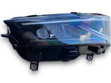 Laden Sie das Bild in den Galerie-Viewer, Frontscheinwerfer Seat Tarraco 5FJ941007F LED Links Scheinwerfer Headlight