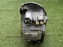Laden Sie das Bild in den Galerie-Viewer, Frontscheinwerfer Mercedes-Benz W463 A4639061202 Rechts Scheinwerfer Headlight SCH3266271494kr