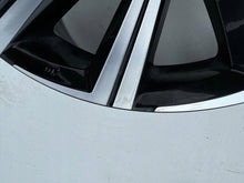 Laden Sie das Bild in den Galerie-Viewer, 1x Alufelge 17 Zoll 7.5&quot; 5x114.3 40ET 8729-6 Toyota Rim Wheel