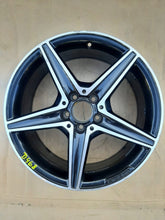 Laden Sie das Bild in den Galerie-Viewer, 1x Alufelge 18 Zoll 7.5&quot; 5x120 A5054014800 Mercedes-Benz W205 Rim Wheel