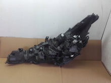 Laden Sie das Bild in den Galerie-Viewer, Frontscheinwerfer Toyota Corolla 81110-02S70 Full LED Rechts Headlight SCH5982531127vx
