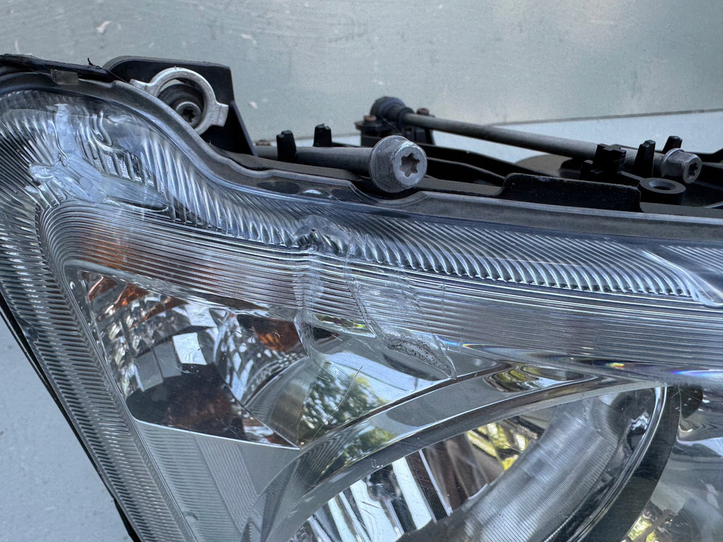 Frontscheinwerfer Mercedes-Benz A9608201939 Rechts Scheinwerfer Headlight