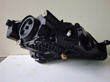 Laden Sie das Bild in den Galerie-Viewer, Frontscheinwerfer Skoda Superb 3V1941015B Xenon Links Scheinwerfer Headlight SCH7068336093yf