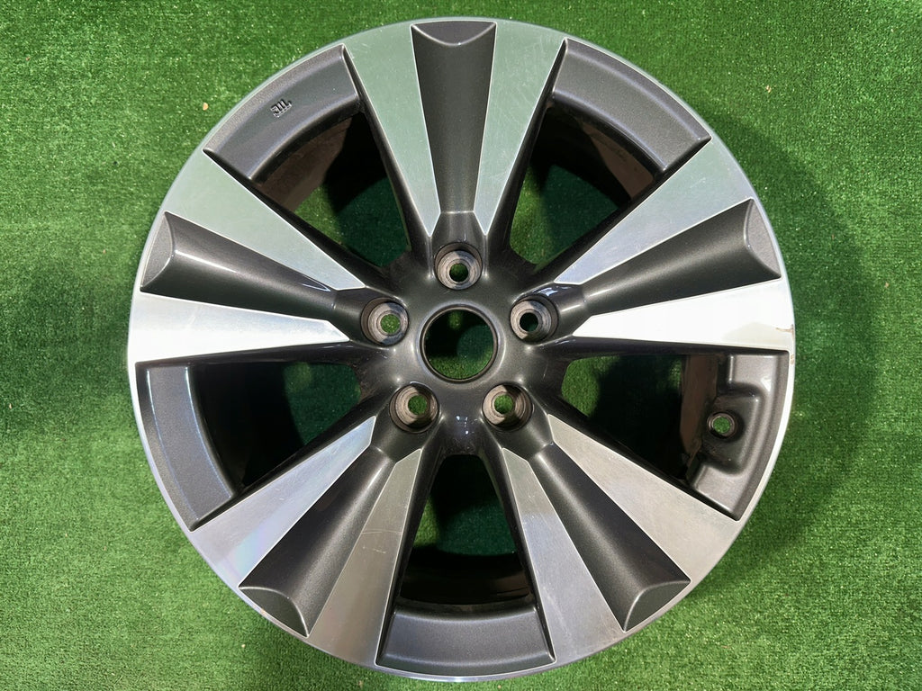 1x Alufelge 17 Zoll 6.5" 5x114.3 45ET 8P46-3NA3A Nissan Pulsar Rim Wheel