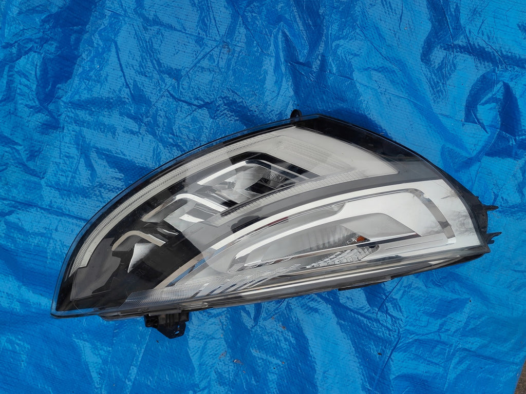 Frontscheinwerfer Renault Clio 260101766R 10590748 FULL LED Rechts Headlight