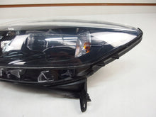 Load image into Gallery viewer, Frontscheinwerfer Renault Captur 260609681R LED Links Scheinwerfer Headlight