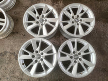 Load image into Gallery viewer, 4x Alufelge 16 Zoll 7.0" 5x112 35ET Glanz Silber 8W0601025 Audi A4 B8 Rim Wheel FEL4616345222dx