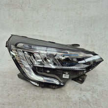 Laden Sie das Bild in den Galerie-Viewer, Frontscheinwerfer Renault Clio I V 260108676R Full LED Rechts Headlight SCH5391230543ah