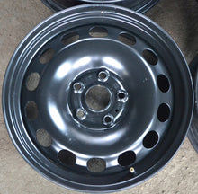 Laden Sie das Bild in den Galerie-Viewer, 1x Alufelge 16 Zoll 6.5&quot; 5x112 43ET Glanz Schwarz 8V0601027 Audi Rim Wheel